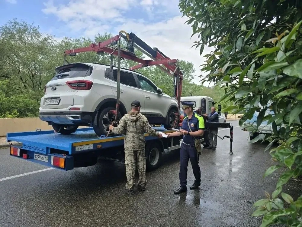 В Сочи усилен контроль за соблюдением правил парковки