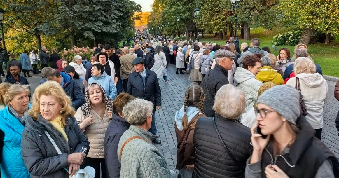 Кому нужен Канье? Смотрите, какая очередь на концерт Андрея Малахова «Песни от всей души»