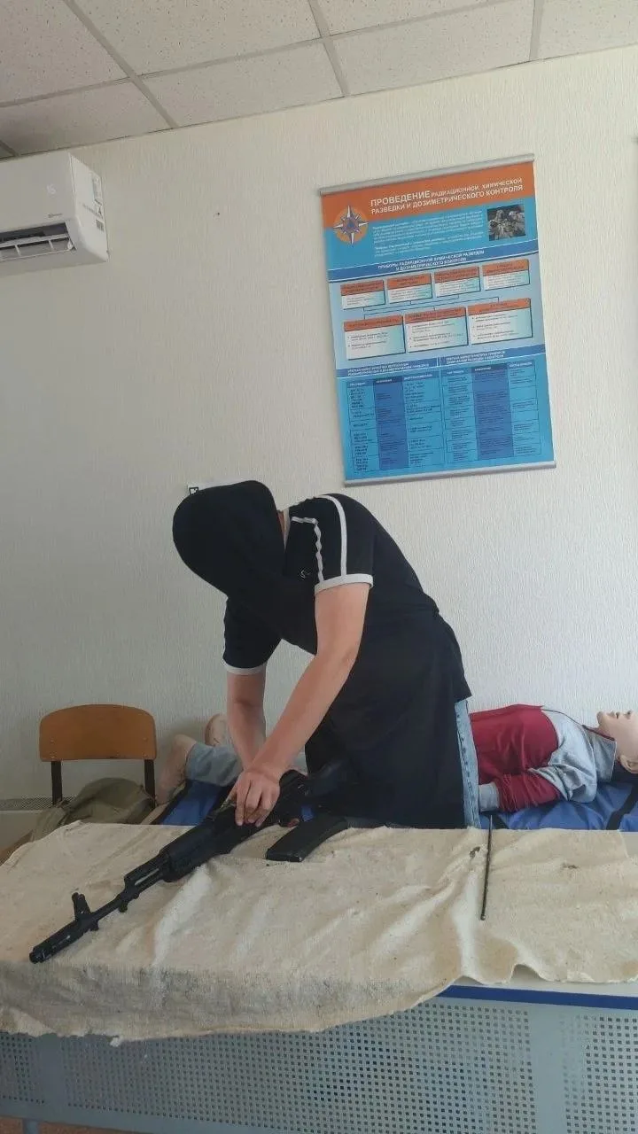 В ходе военно-учебных сборов на занятиях по огневой подготовке студент Томского Промышленно-Гуманита
