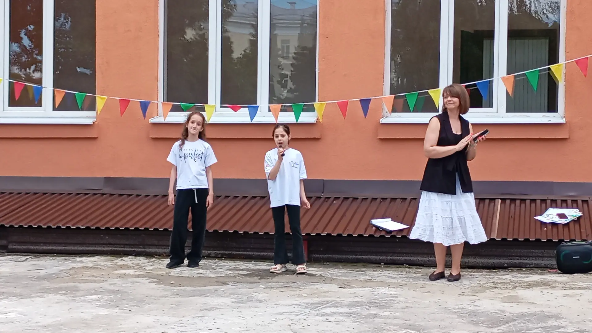В рамках оздоровительной смены в пришкольном лагере большое внимание уделялось пребыван...