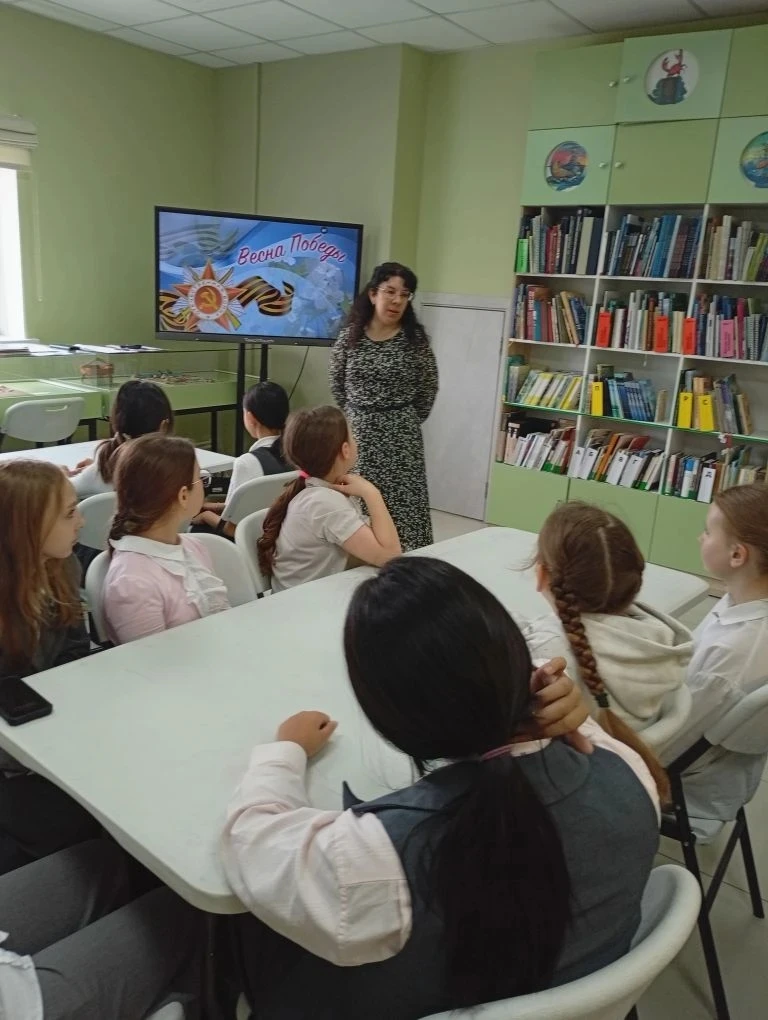 🎖️Память, гордость и добрые дела! 🙌  📚 В преддверии Дня Победы ученики 4 «С» класса посетили Сахалин