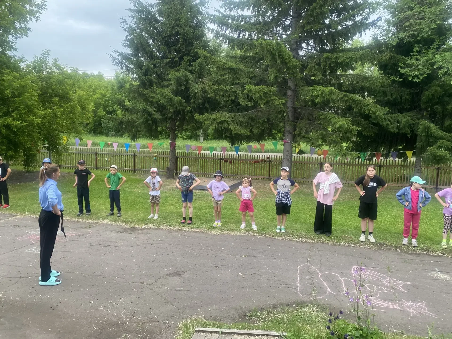 Второй день в нашем пришкольном лагере «Сказка» был посвящён экологии, и он получился н...