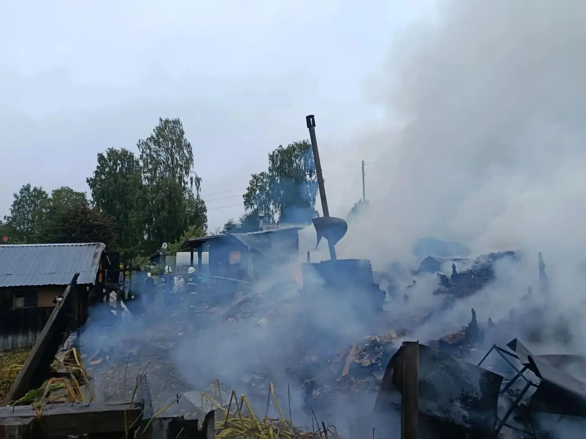 🔥 Суоярвские огнеборцы ликвидировали пожар в поселке Поросозеро