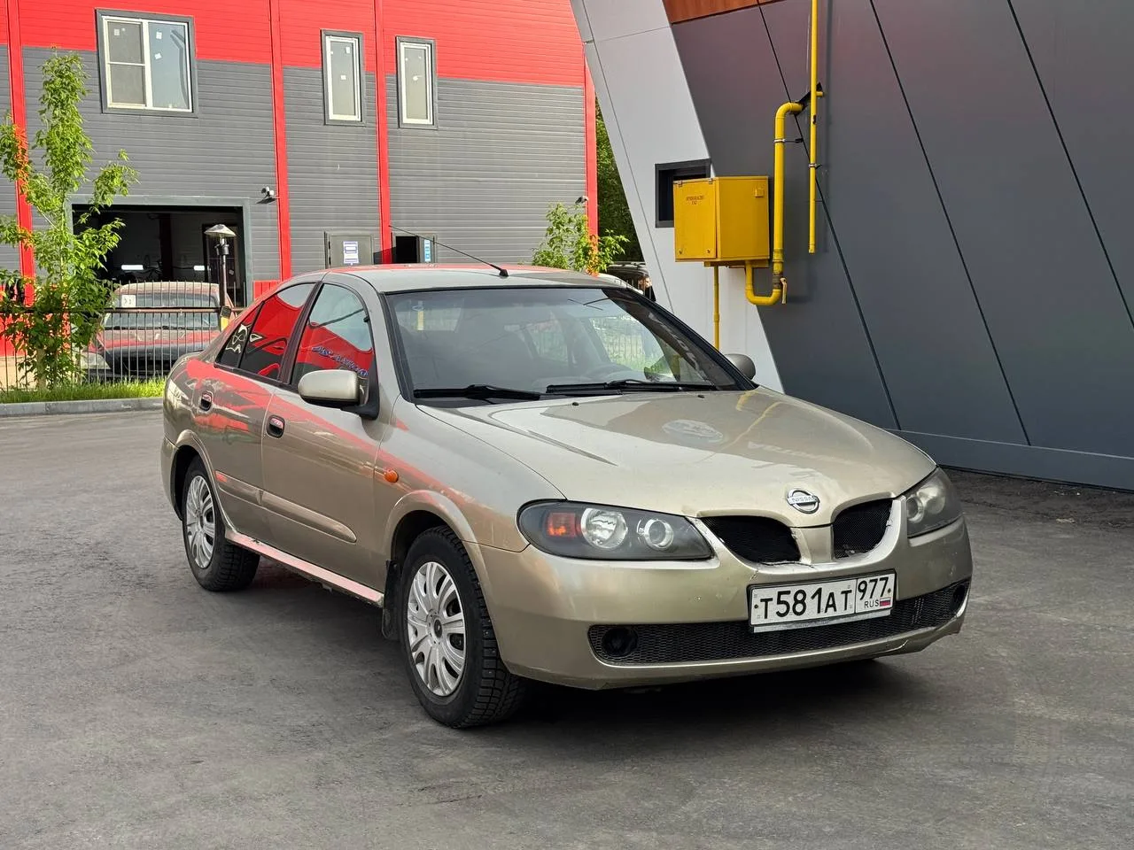 Nissan Almera N16
1.8 (116л.с) АКПП 2004 год

- Вся крашена кроме проемов 
- Выкуплена у хозяина, юр