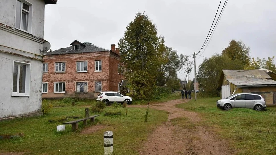 В Кубринске Ярославской области пострадавшие при пожаре подали более 400 заявлений на в...