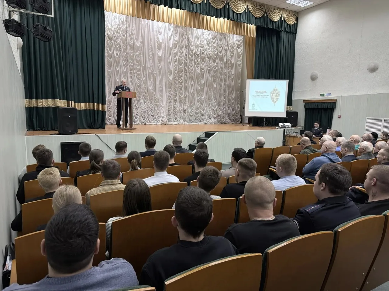 ⭐️ В филиале прошли мероприятия, посвященные Дню ветеранов органов внутренних дел Российской Федерац
