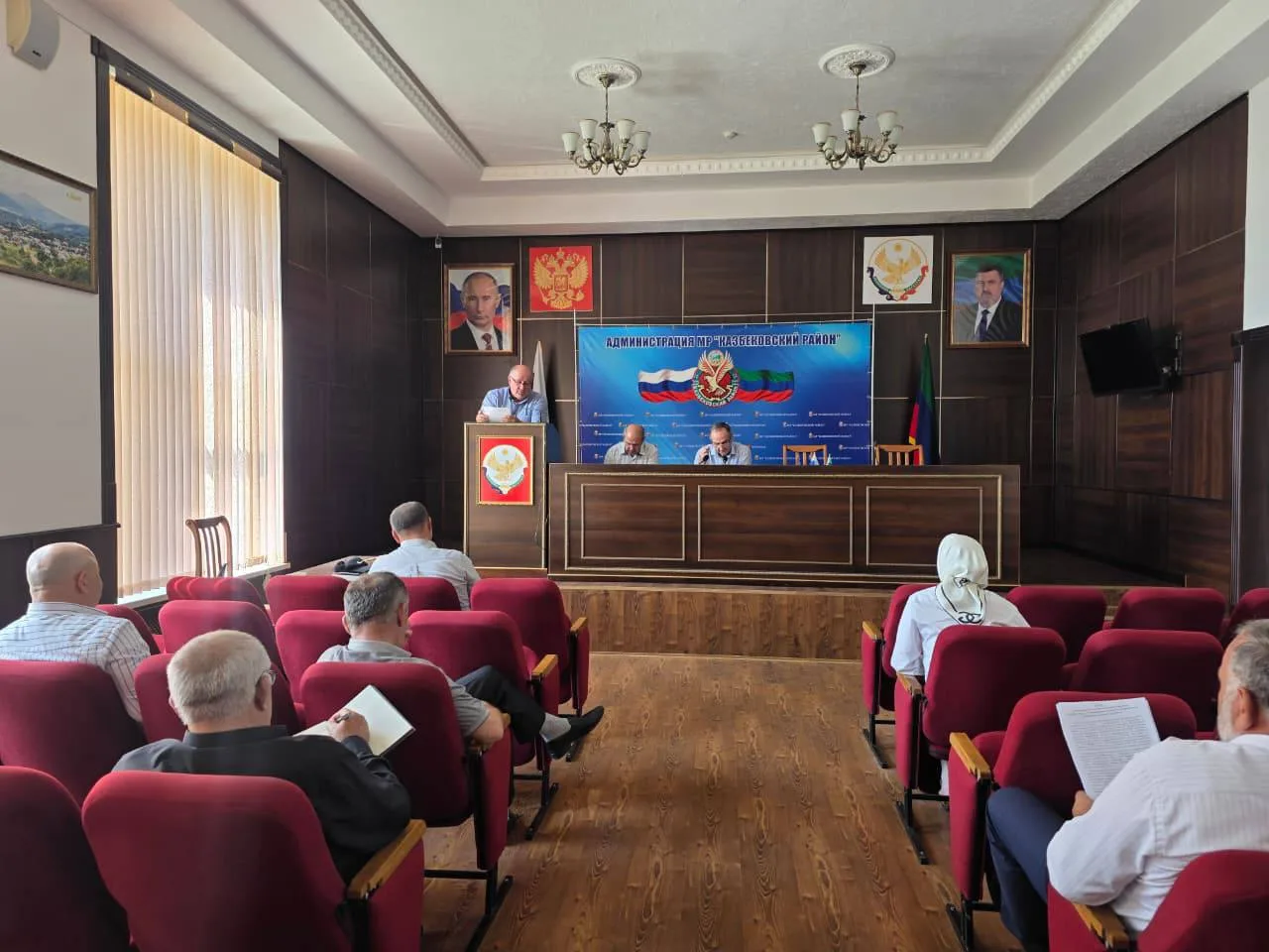 В Казбековском районе состоялось заседание комиссии по противодействию коррупции