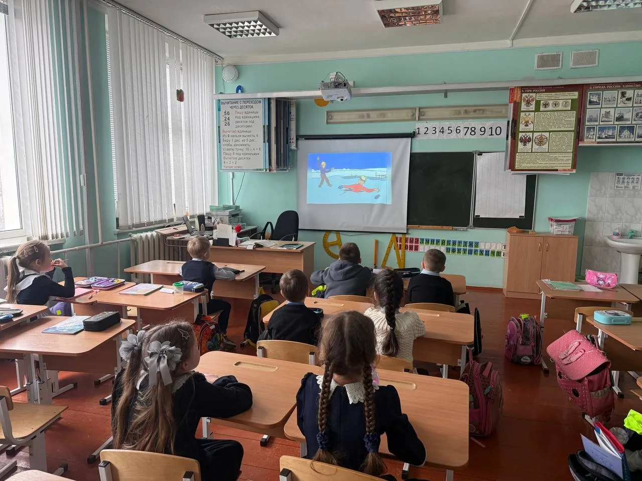 🚨 Месячник безопасности продолжается! 🚨    🌊 В марте лёд становится тонким и опасным. Об этом напомн