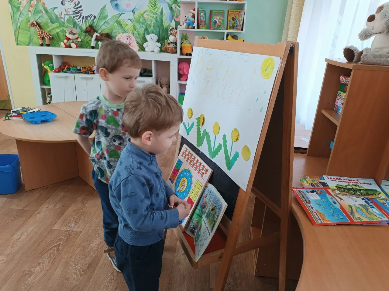 💫Майские цветы своими руками  🏡☀️В Рославльском социально-реабилитационном центре для несовершенноле