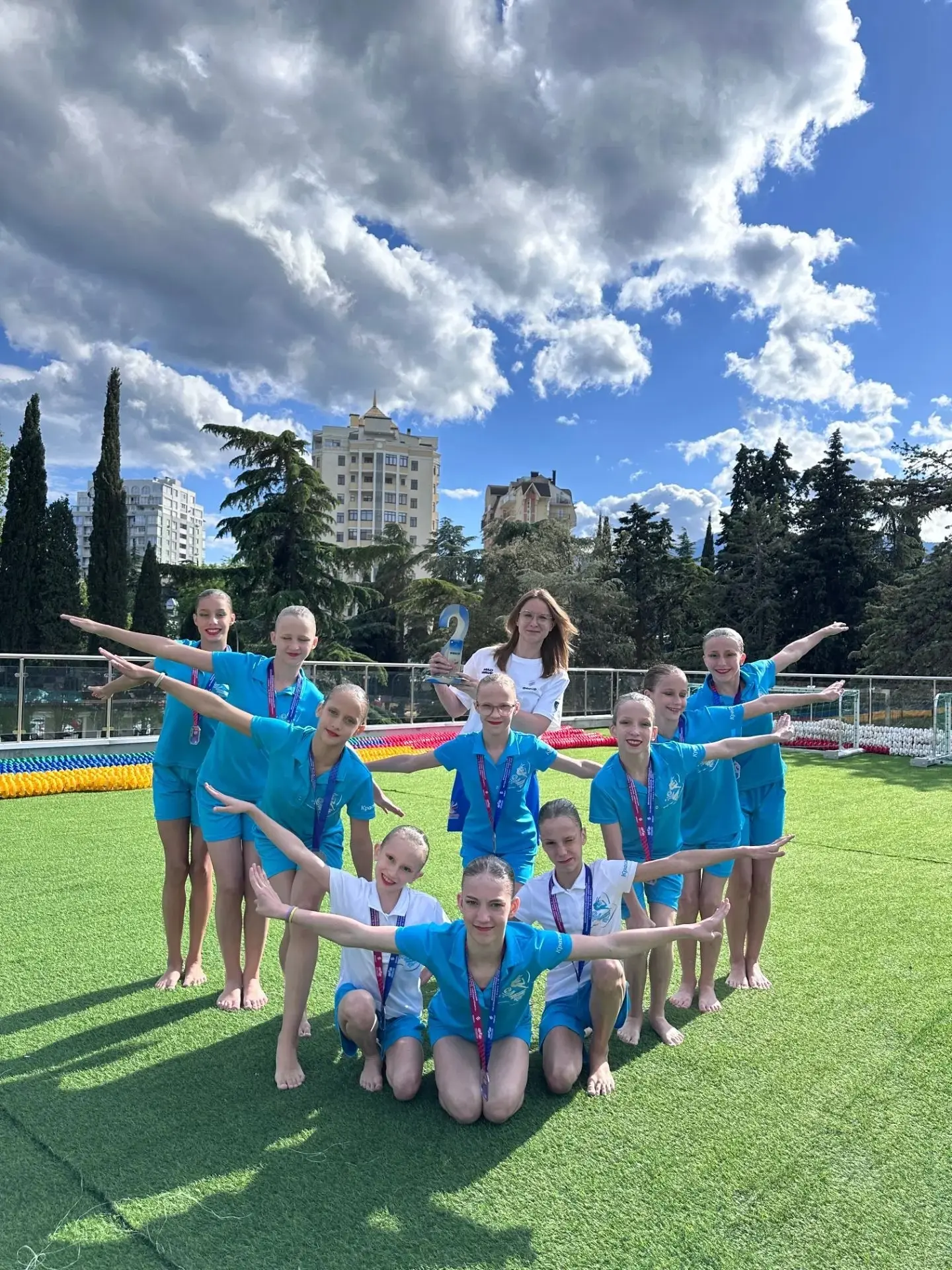 ⭐️Дебют кубанских синхронисток 

🥇В Алуште завершились всероссийские соревнования по синхронному пл
