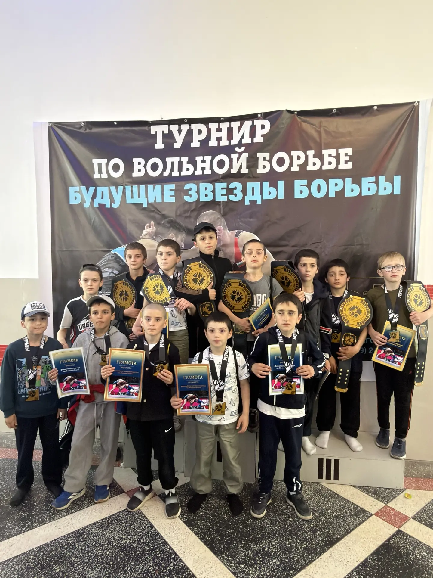 🔔 С 16 мая в городе Каспийске прошел турнир по вольной борьбе «ТИТАНЫ КОВРА» среди дет...