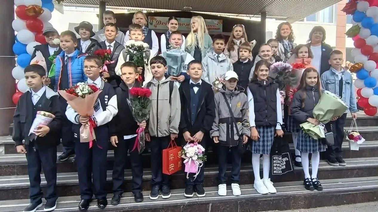 Пятиклассники! Принимайте поздравления от своих классных руководителей!