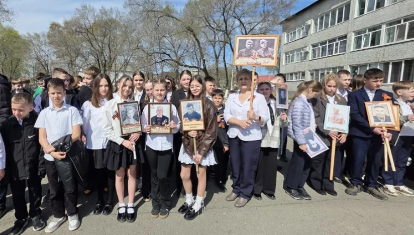 ТОРЖЕСТВЕННАЯ ЛИНЕЙКА ПАМЯТИ🎖   🇷🇺Накануне Дня Победы, в МБОУ "Лицей" прошла торжественная линейка, 