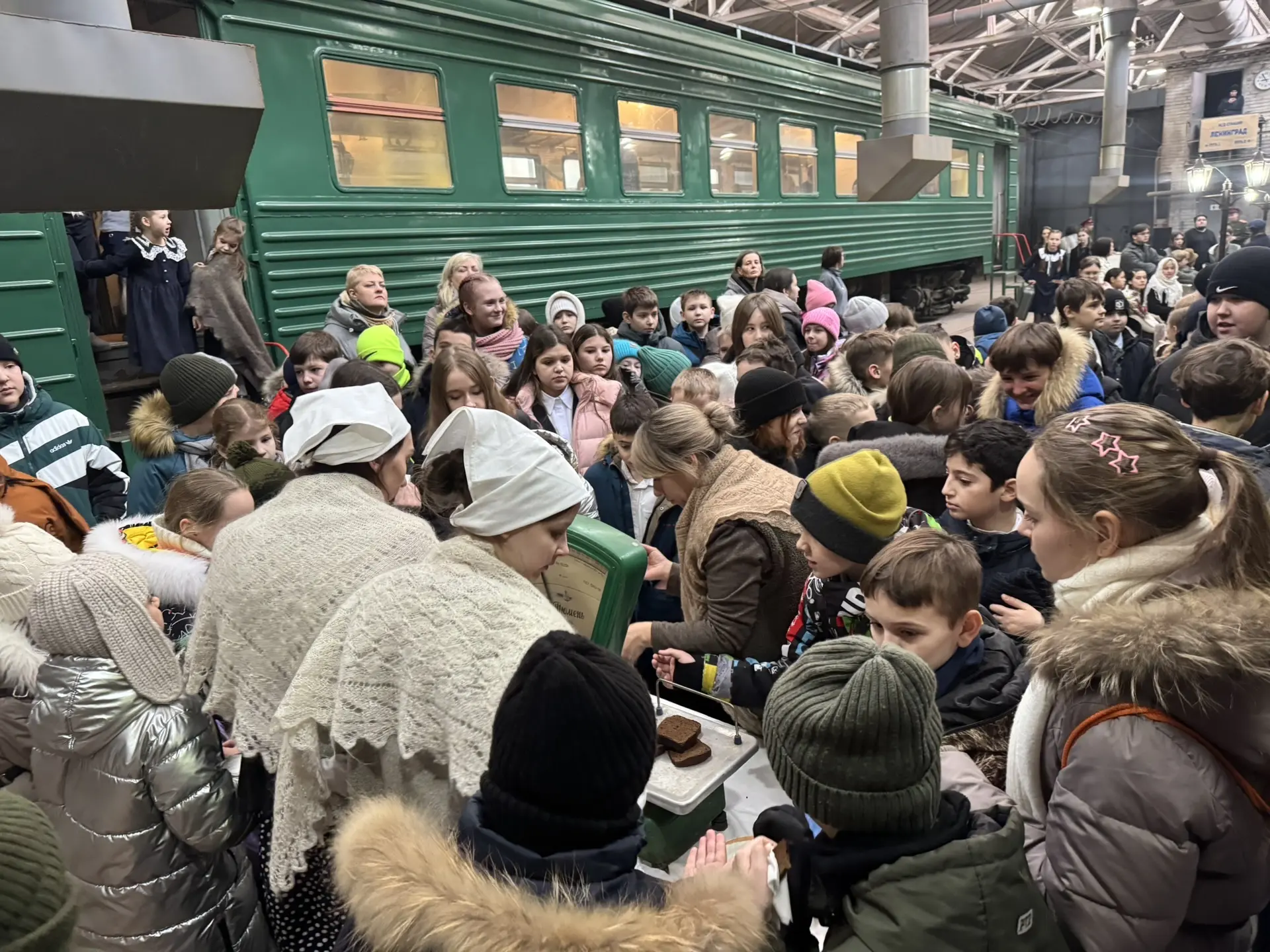 ПАМЯТИ И МУЖЕСТВУ ЛЕНИНГРАДЦЕВ  Сегодня в Красноярске состоялась уникальная историческая реконструкц