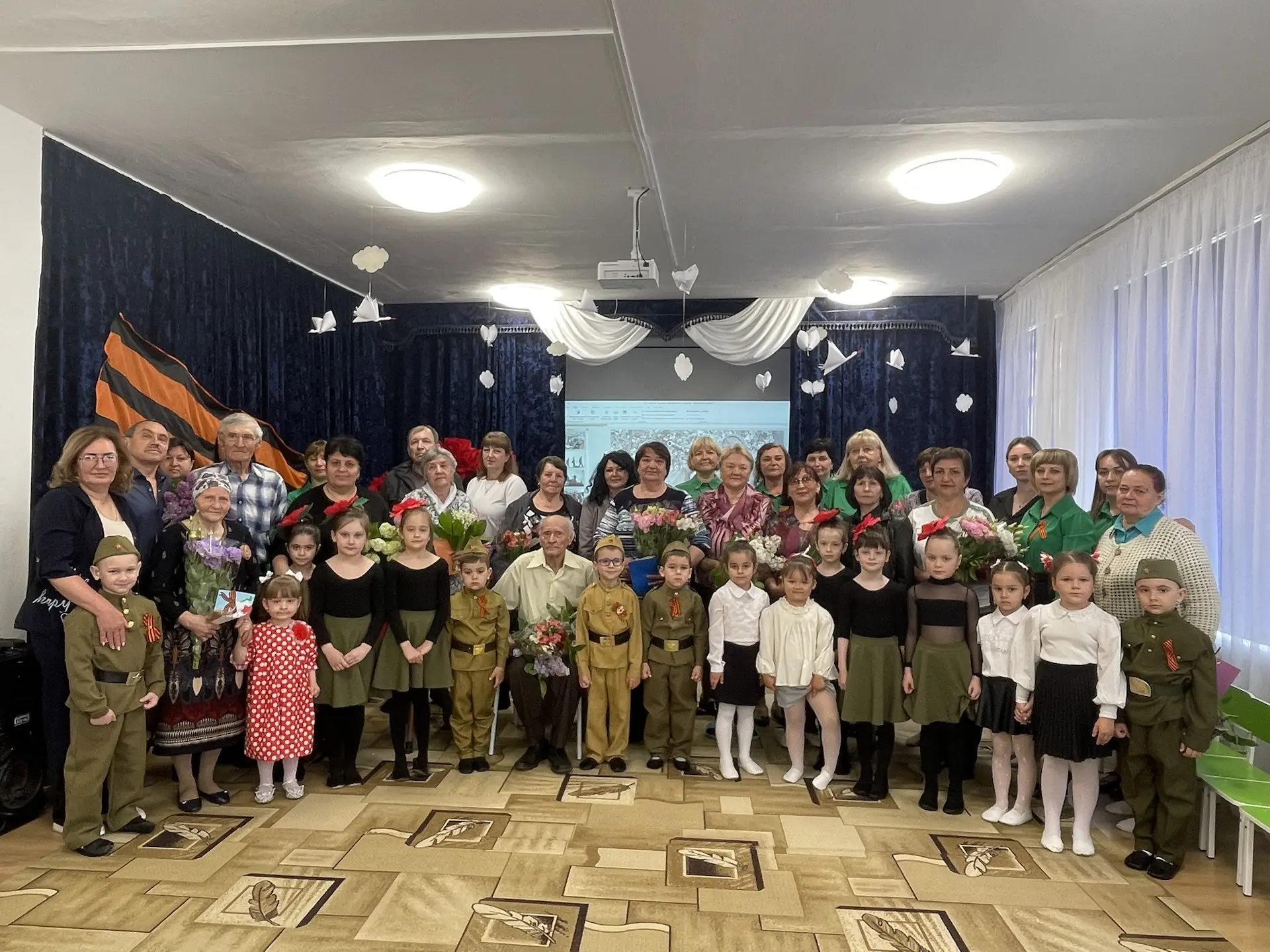 [https://vk.ru/album-217353000_310922867] переходите в альбом