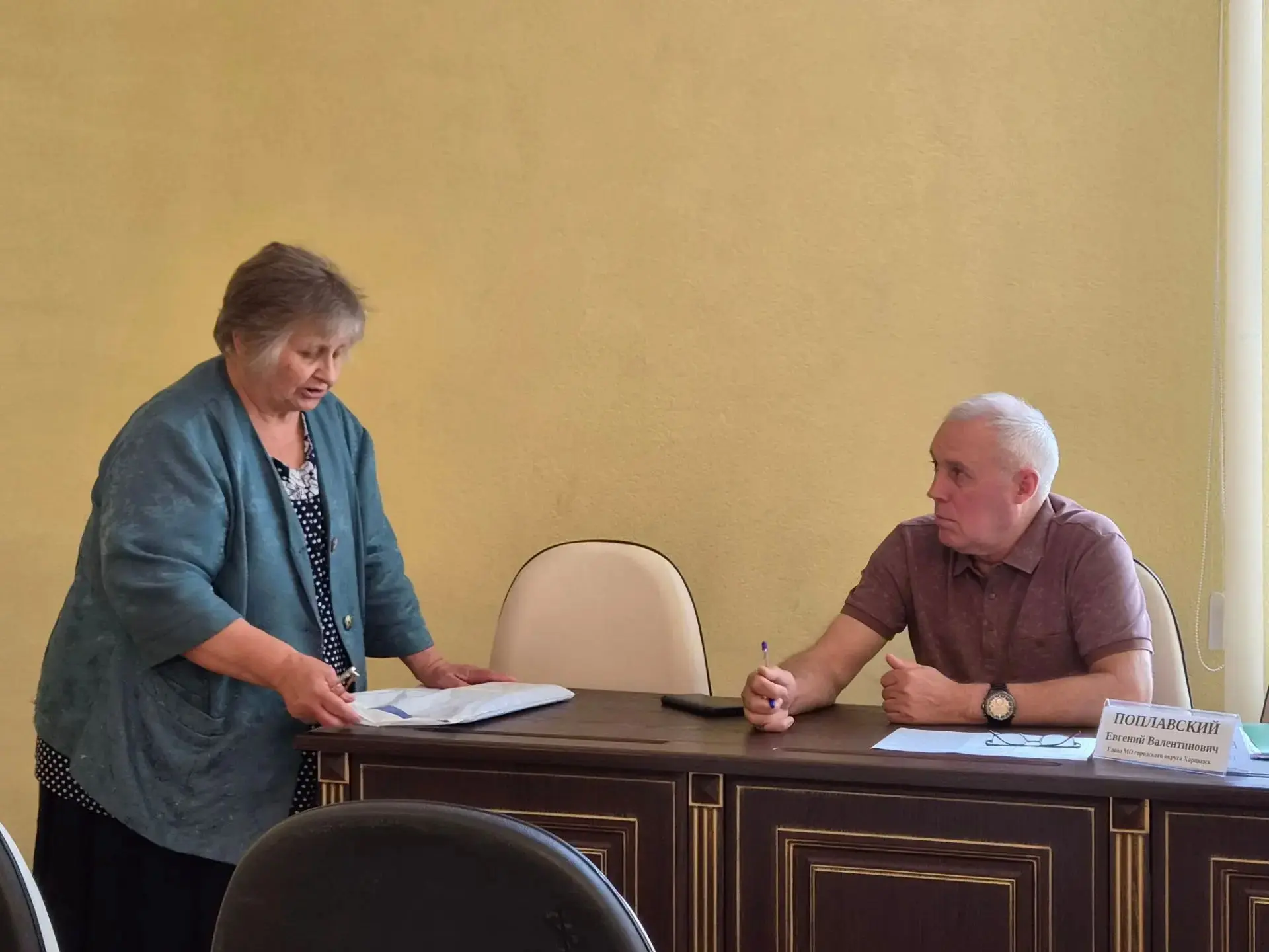 Провел прием граждан по личным вопросам.