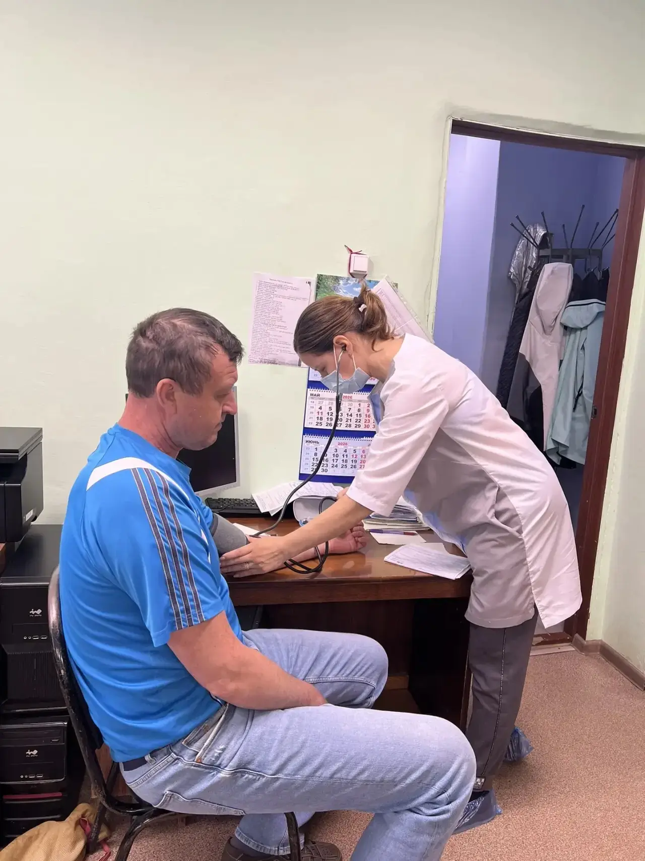Врачи на выезде 🚑

👨🏼‍⚕️Сегодня медики Городской больницы №2 провели выездную диспансеризацию для
