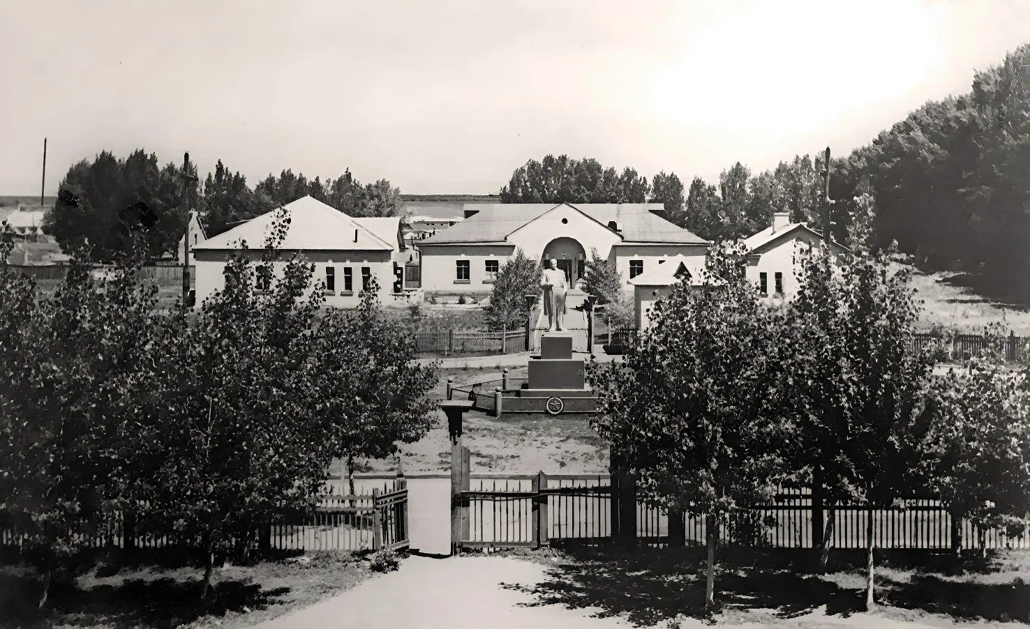Шебекинский родильный дом на ул. Садовой. 1950-е гг.