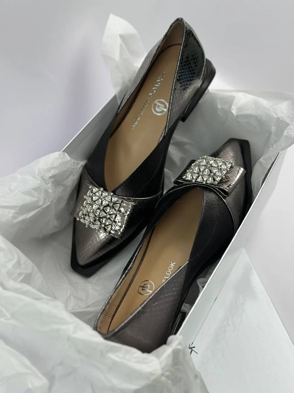 Бесконечно мягкие 🪶 и комфортные! Красивый декор с кристаллами Swarovski💎торжественный Шик. Напомн