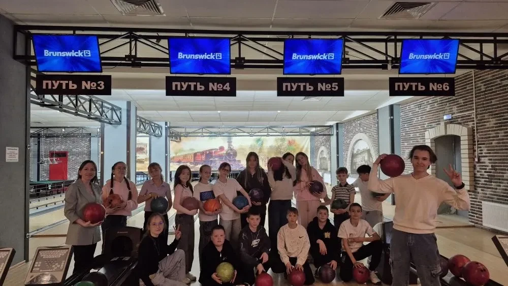 Весенние каникулы в самом разгаре у 6 «Г»! 🥳 Ребята сходили в боулинг — было шумно, ве...