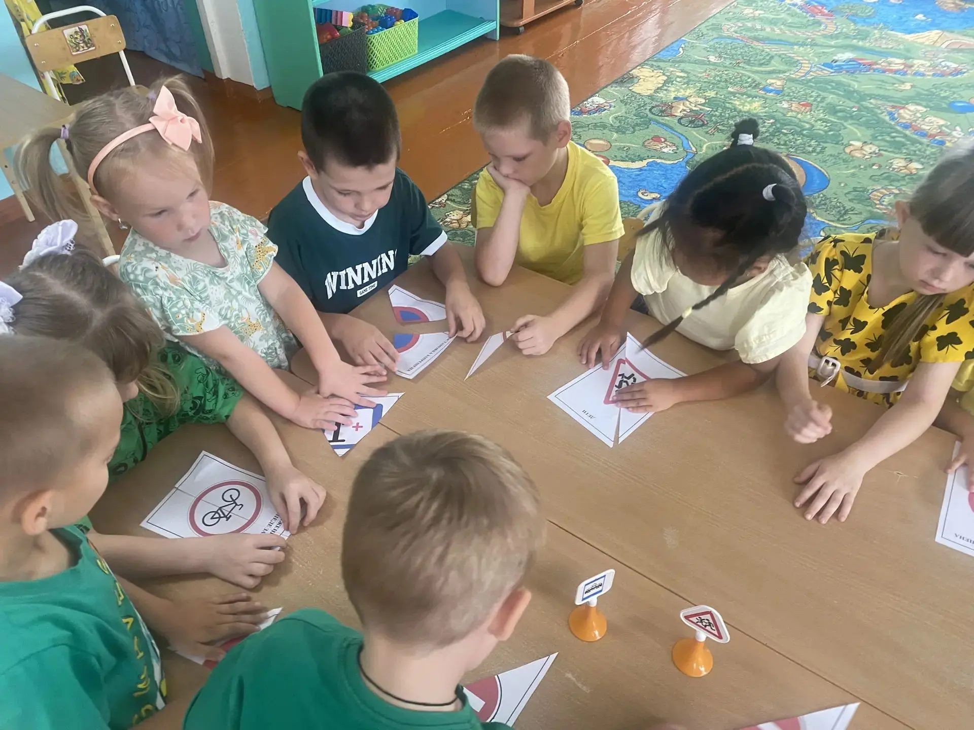 🎉 «Наш друг — светофор»: как мы отметили Международный день светофора! 🎉