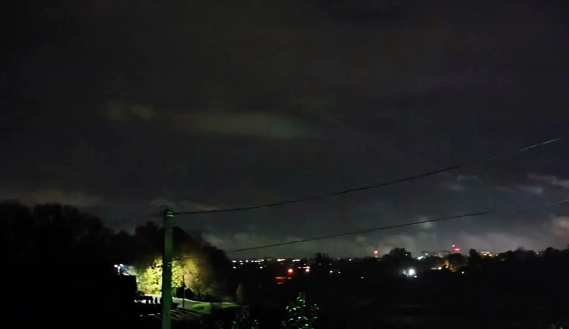 Десятки взрывов прозвучали этой ночью