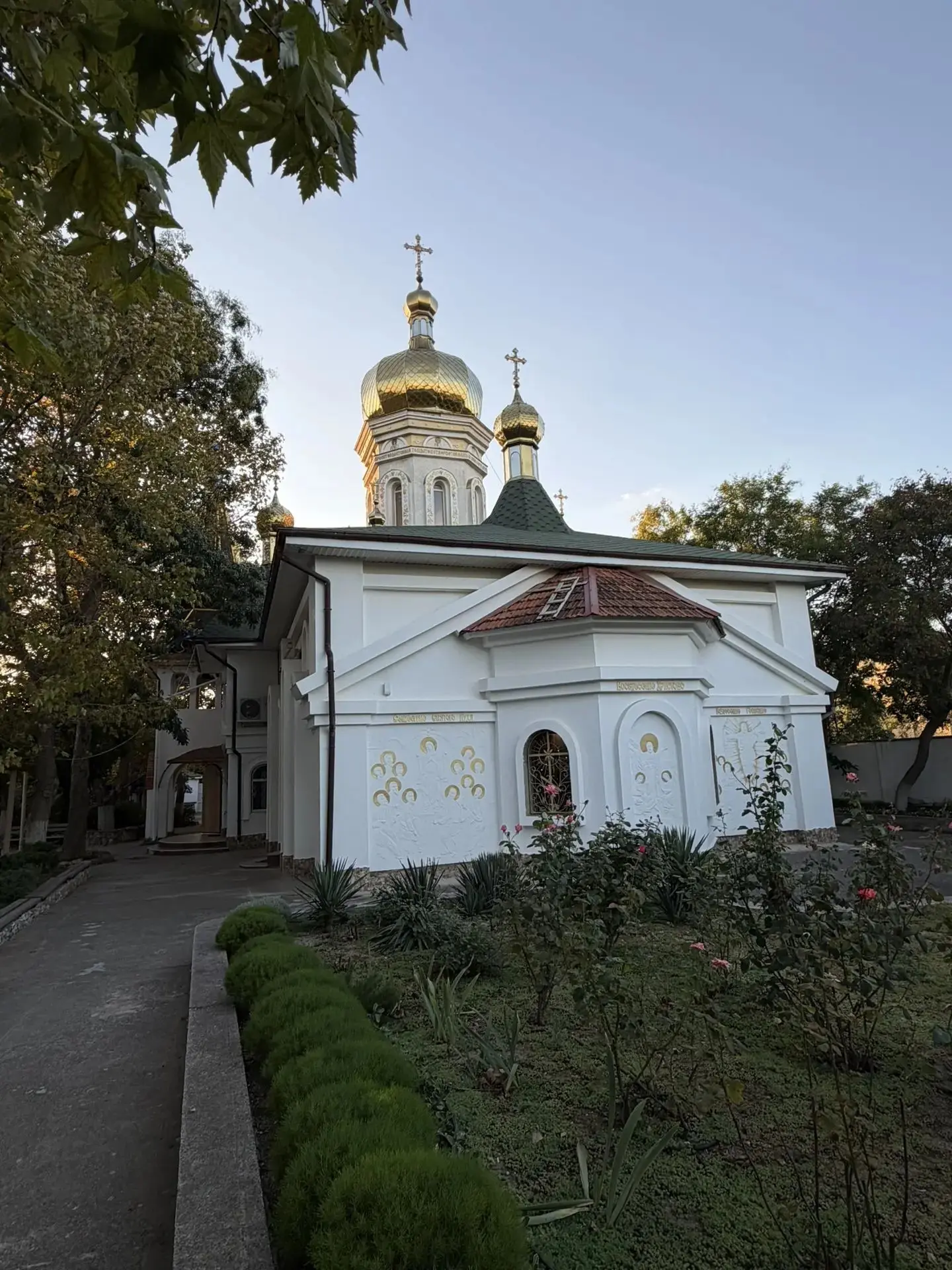 ⛪️ 2 октября благочинный Сакского церковного округа протоиерей Иоанн Пристинский посети...