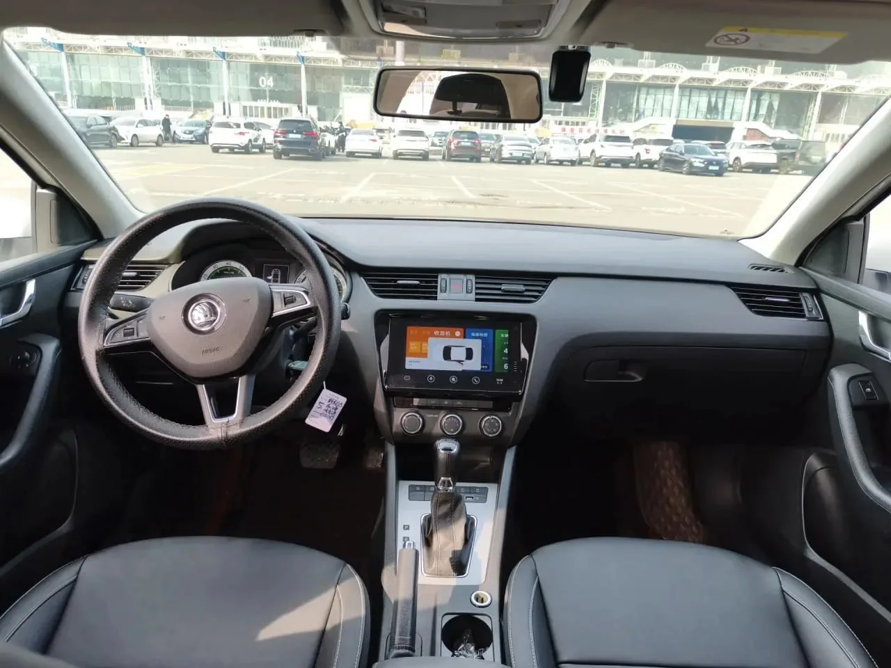 🇨🇿 Skoda Octavia —цена в Уссурийске - 1 480 000 руб.! Идеальный вариант для ежедневных поездок и дал