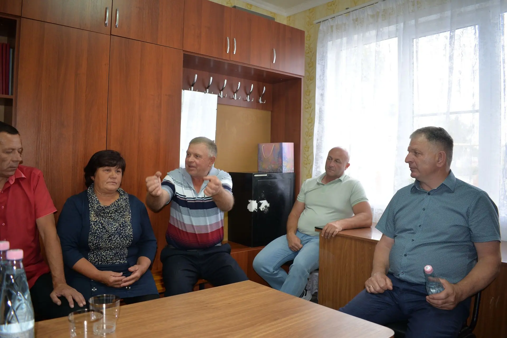 Глава администрации района встретился с главой и депутатами Семеновского поселения.
