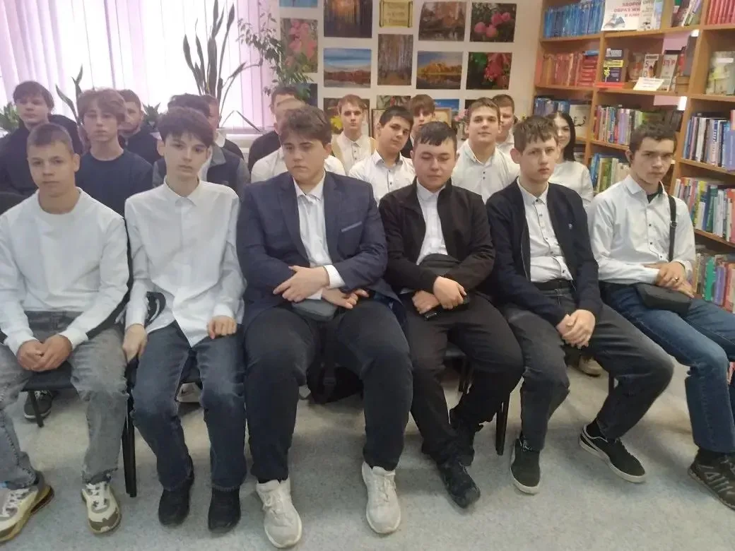 🎓 Студенты группы К2-25 — на интерактивной программе о Грибоедове  В библиотечно-информационном цент