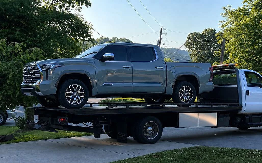 Toyota массово отзывает Tundra из-за стружки в моторе  Toyota отзывает Tundra в США — под сервисную 