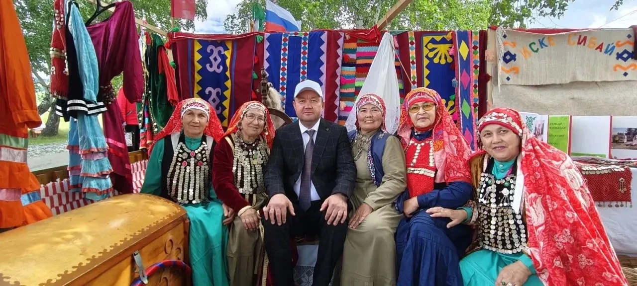 Гран-при – Сибай ауыл биләмәһендә!
Һабантуйҙа тирмәләр конкурсы - байрамдың иң сағыу өлөштәренең бер