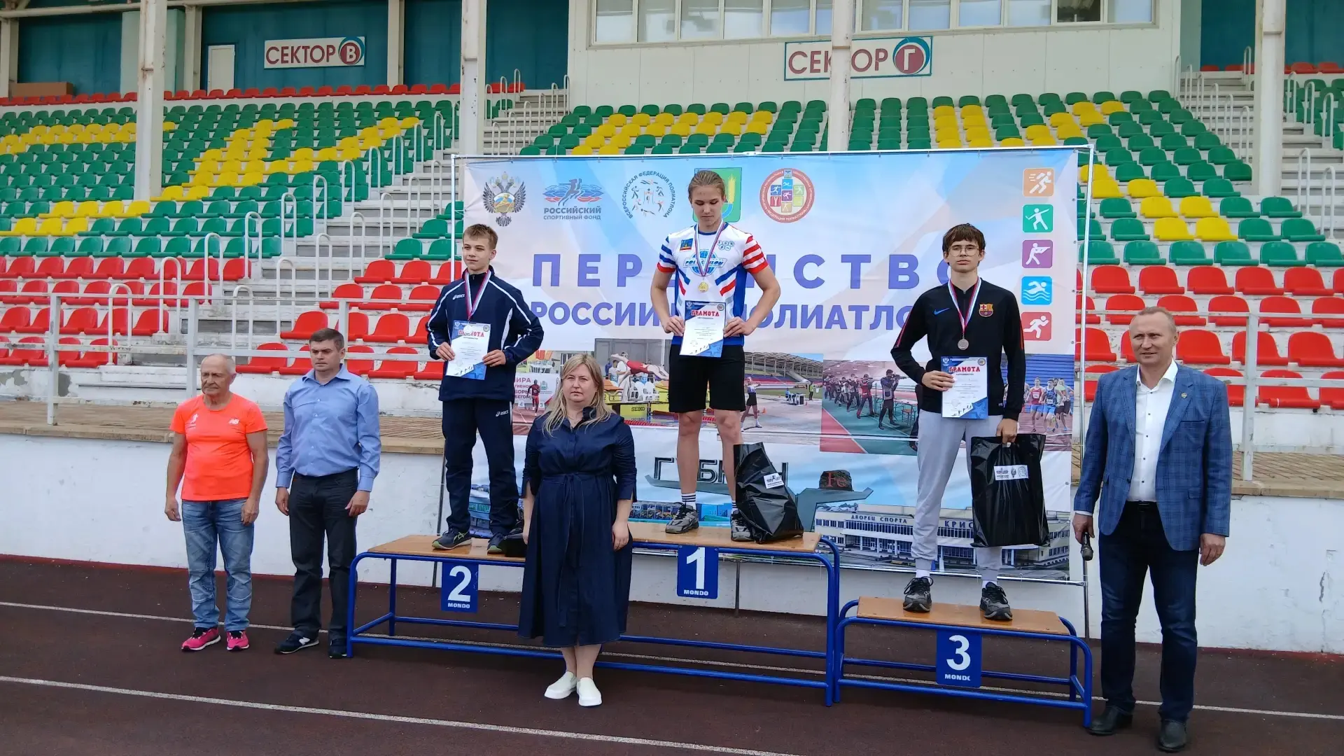 Новая вершина взята! 🏆
Друзья, хотим поделиться с вами огромной радостью! На прошлой неделе ученик 