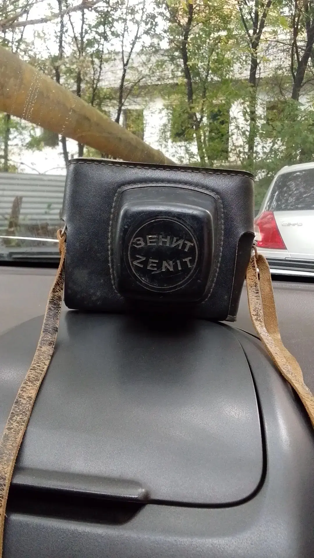 РЕТРО    ФОТООПАРАТ  ПРОДАЮТ