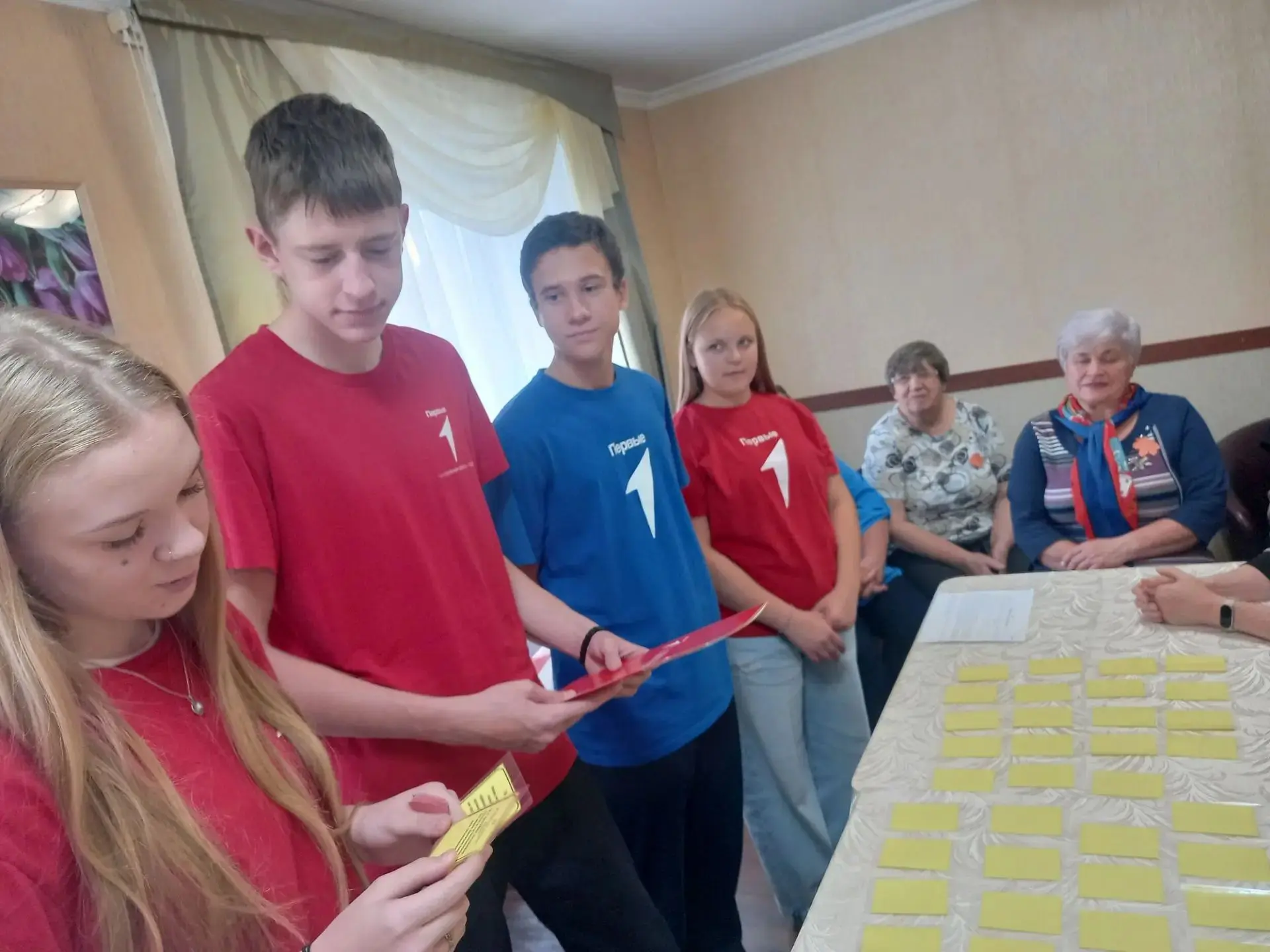 1 октября, в День мудрости, добра и уважения, учащиеся МБОУ «Верх-Чебулинская НШДС» вме...