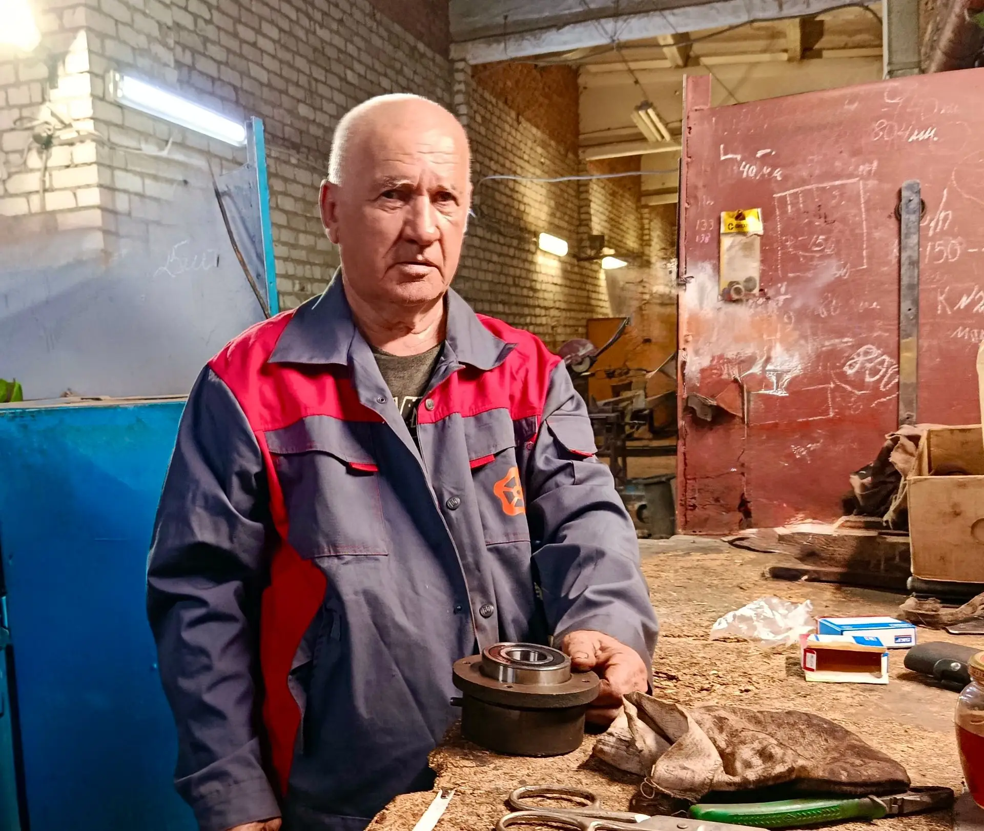 «В нашей работе самое важное - любить своё дело»: слесарь из «Концессий теплоснабжения»...