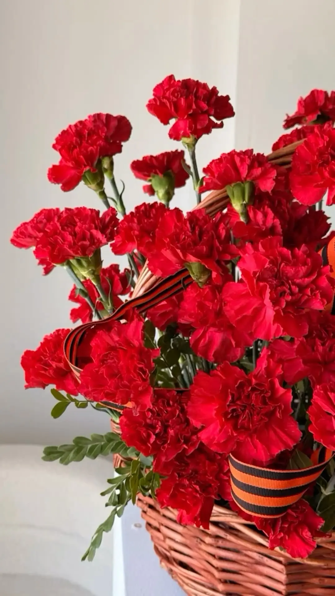 🌸 Гвоздики — символ памяти и благодарности