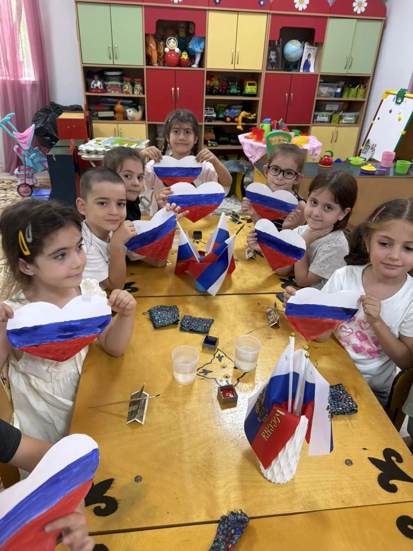 В  преддверии Дня Государственного флага Российской Федерации (22 августа) в нашем детс...