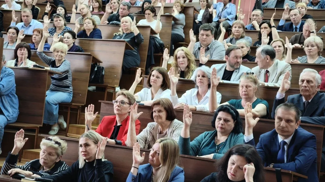 В ДонГУ утвердили новый состав ученого совета на пять лет   📆 14 мая в Донецком государственном унив
