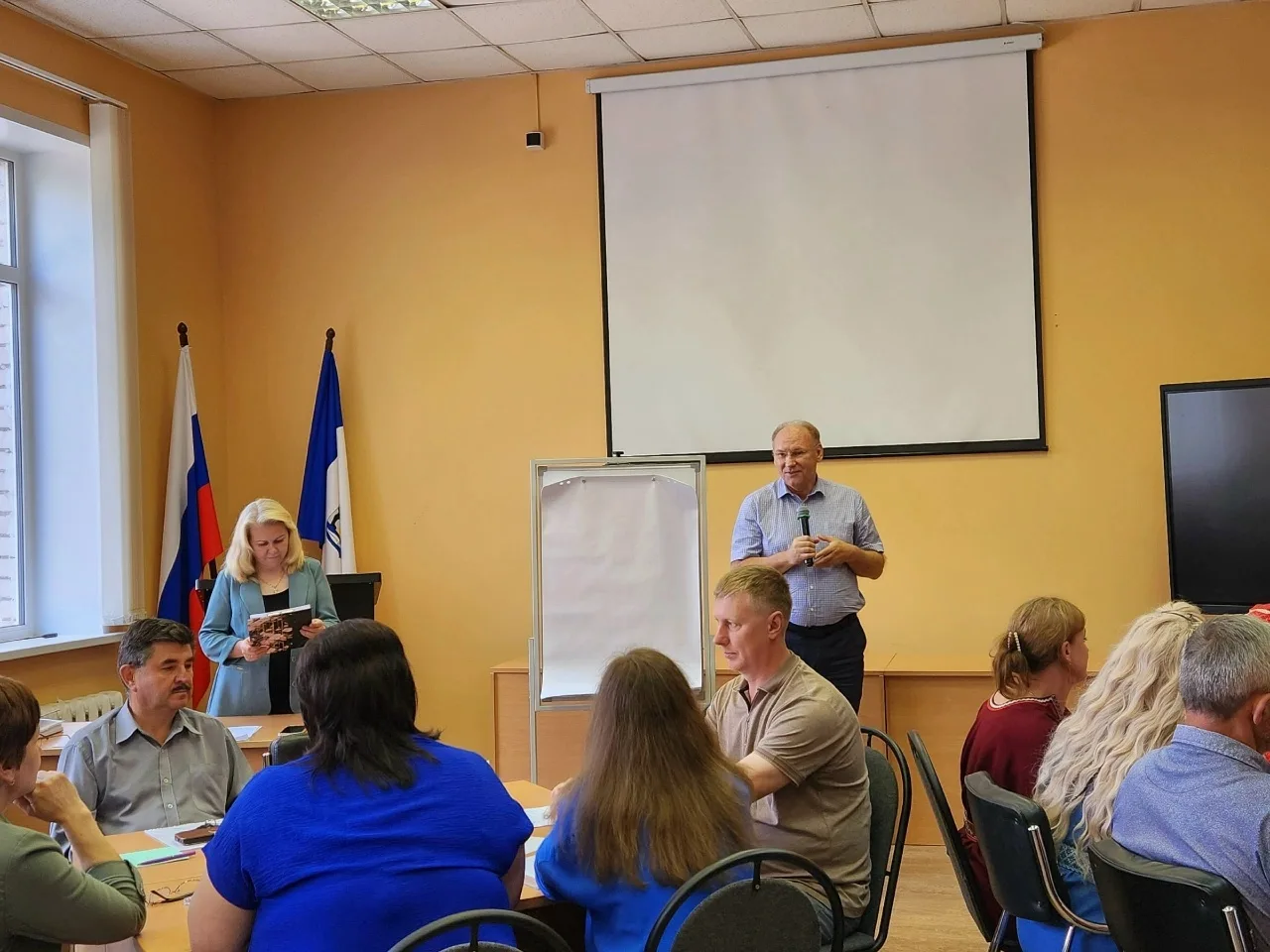 Депутаты областной Думы активно включились в реализацию «Новгородской мозаики»