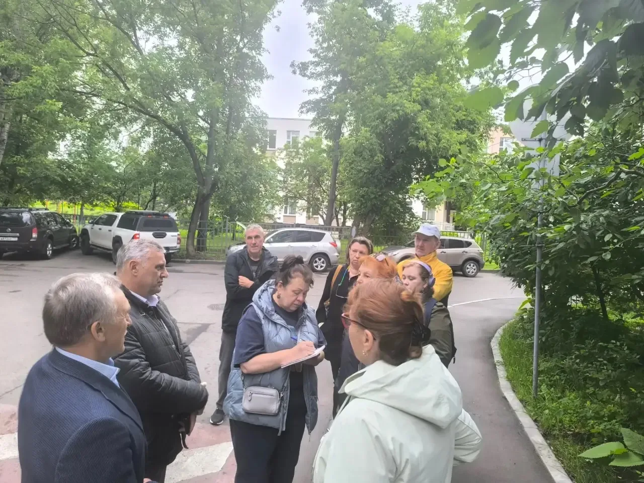 Сегодня, 18 июня, глава управы района Отрадное Павел Литовченко, первый заместитель главы управы Мак