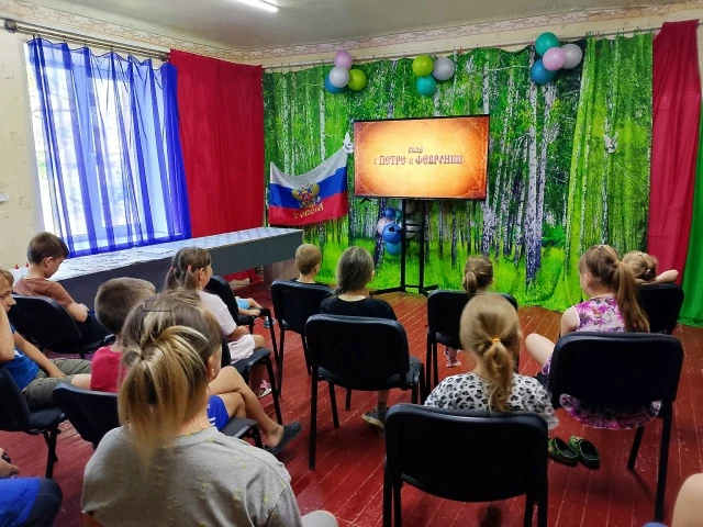 🌼 8 июля в России отмечают День семьи, любви и верности — праздник, приуроченный к пам...