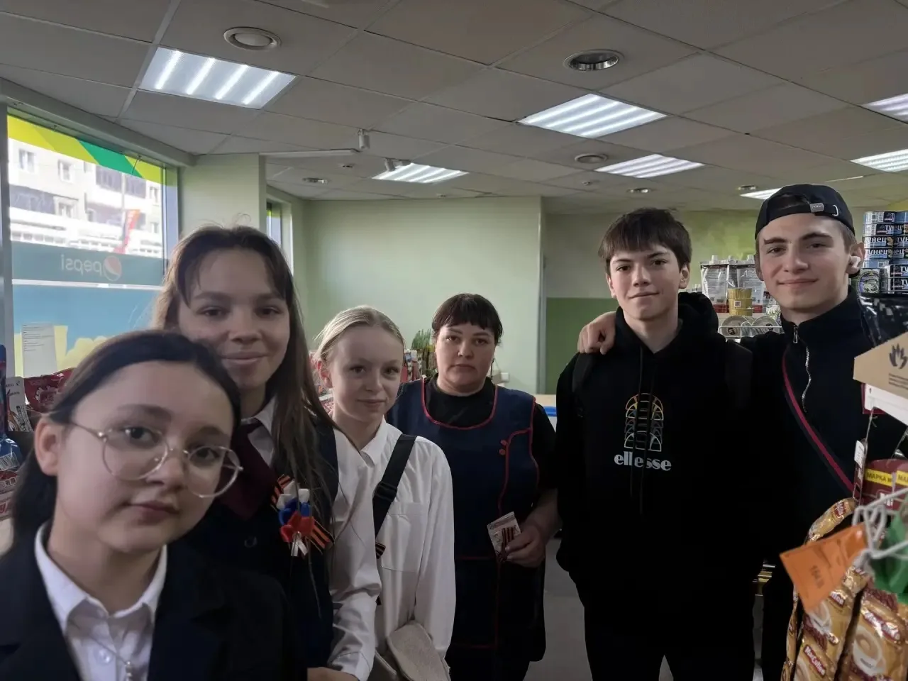 🎗️«Я помню! Я горжусь!» — эти слова сегодня звучали в каждом дворе.  📚Друзья, наша акция по раздаче 