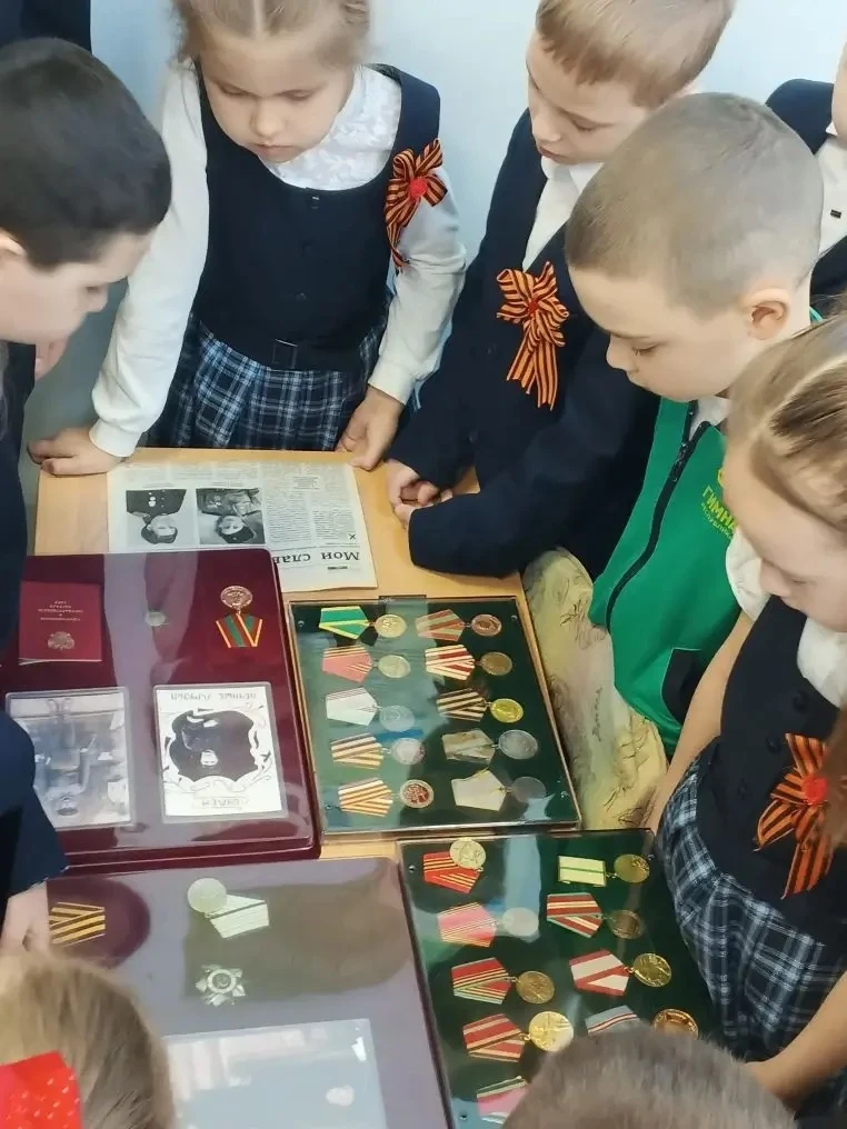 Мероприятия. К праздничной дате  В преддверии Дня Победы в 1Е ГБОУ «Республиканская полилингвальная 