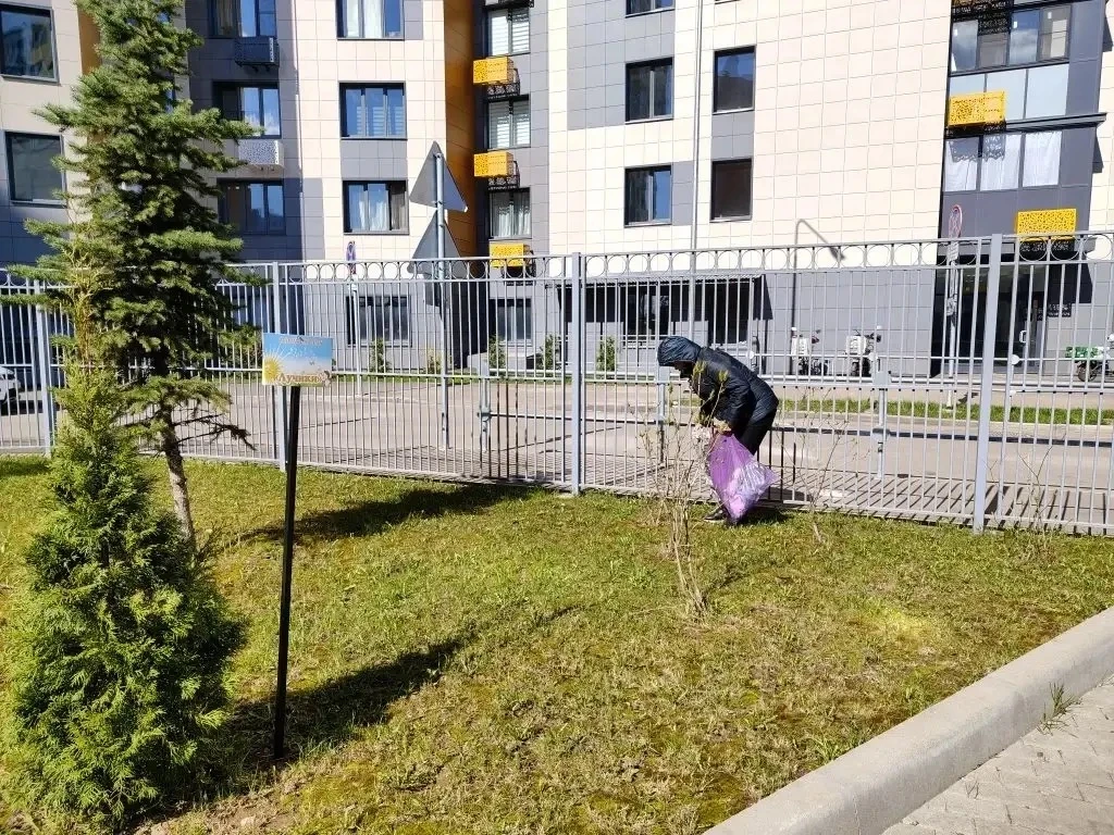 В дошкольном отделении «Мечта» успешно прошел Всероссийский субботник. 🍀🍀🍀 Сотрудники учреждения при