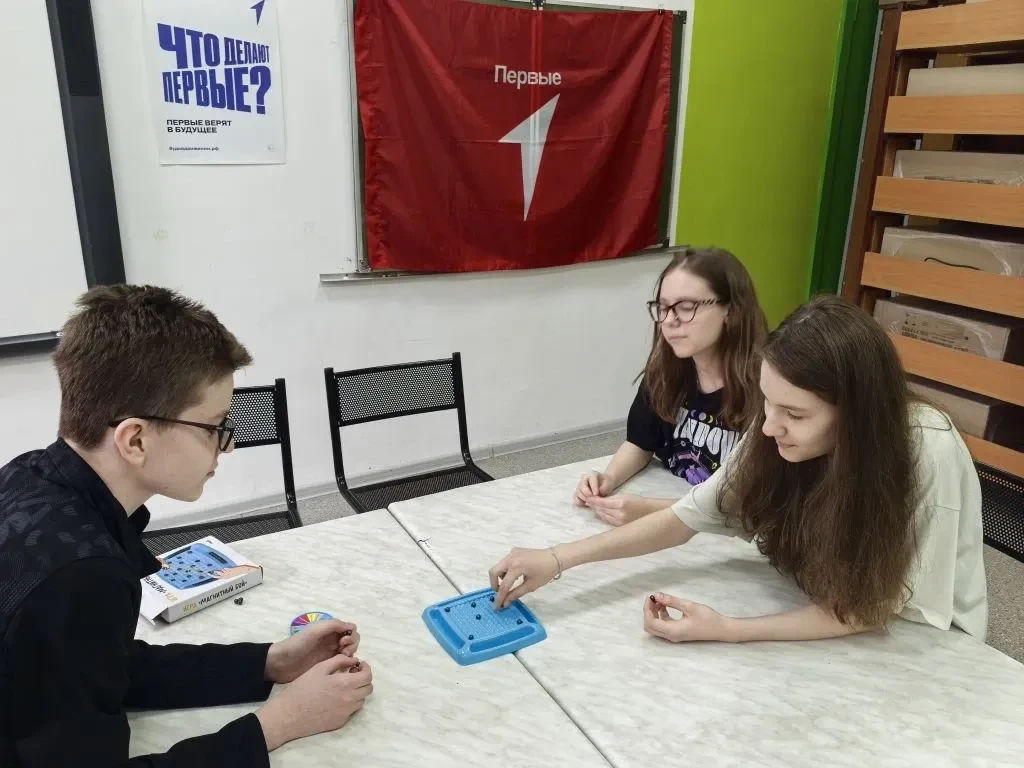 🎲 Вечер настольных игр «Играем с Первыми» — как это было 🎲   🎉 В Азовском корпусе состоялся по-насто