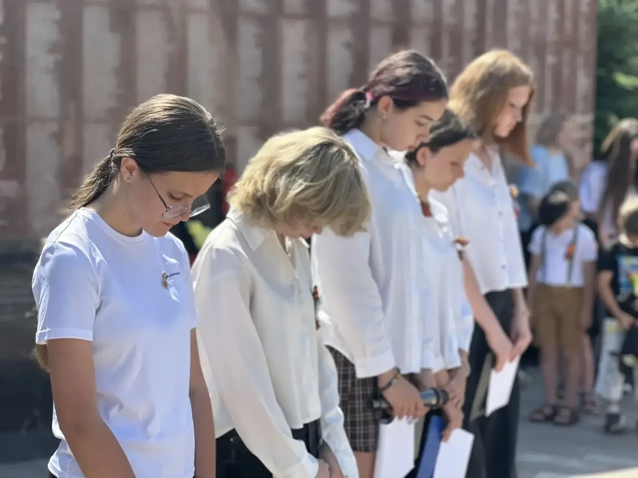22 июня - День памяти и скорби 🕯️

Сегодня в лагере «Земляничка» прошла торжественная линейка, посв