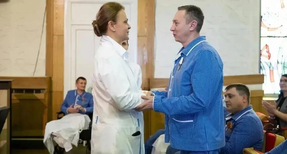 Бойцу с позывным «Хакас» вручили медаль «За спасение погибавших»

В Центральном военном клиническом 