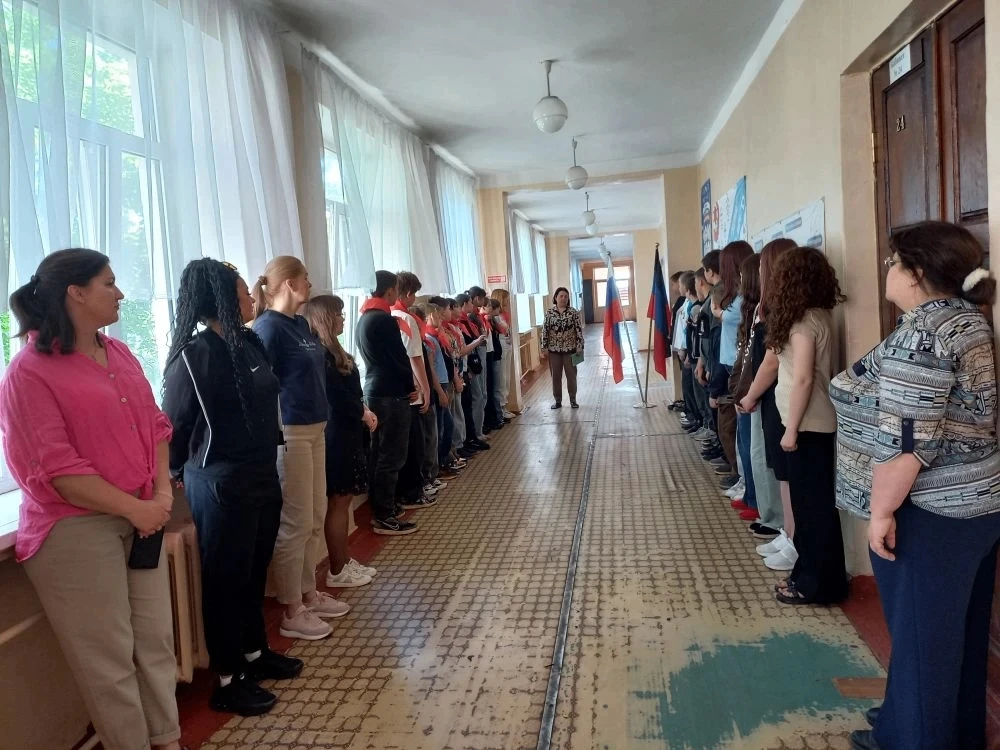 2 июня на базе школы состоялось торжественное открытие детской пришкольной площадки. С ...