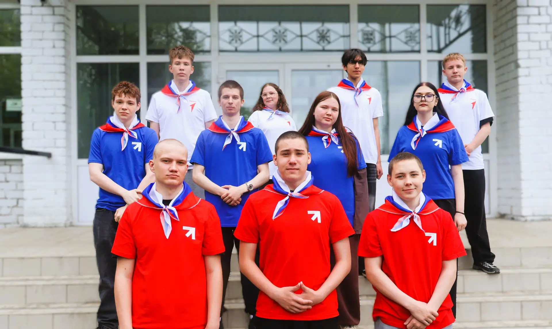 🇷🇺С Днём России🇷🇺

#РодинойГоржусь
#Профессионалитет #ДвижениеПервых
#СПОмедиа #СилаЕдинстваСПО
